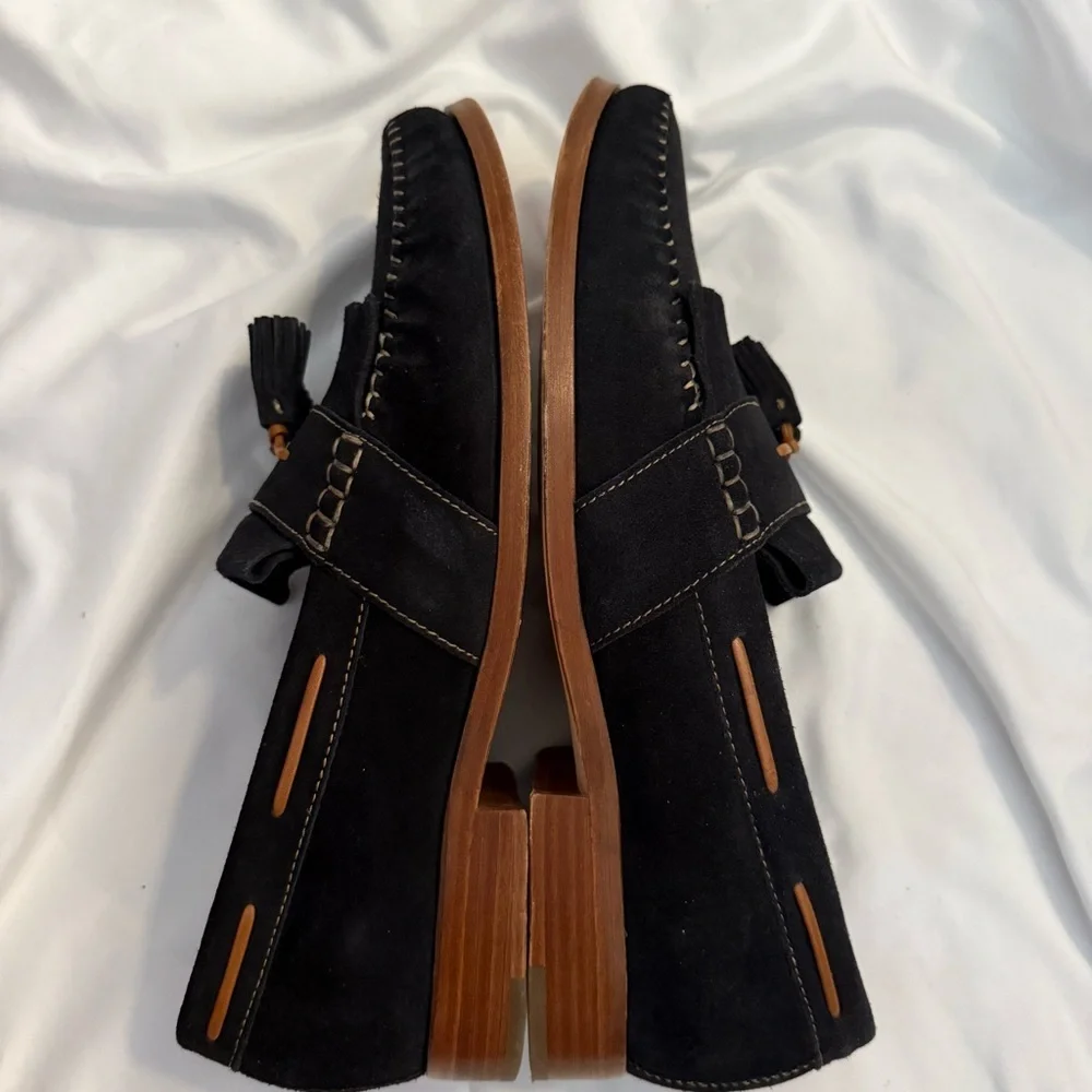 Like New Johnston & Murphy Navy Suede Tassel Kiltie Loafers